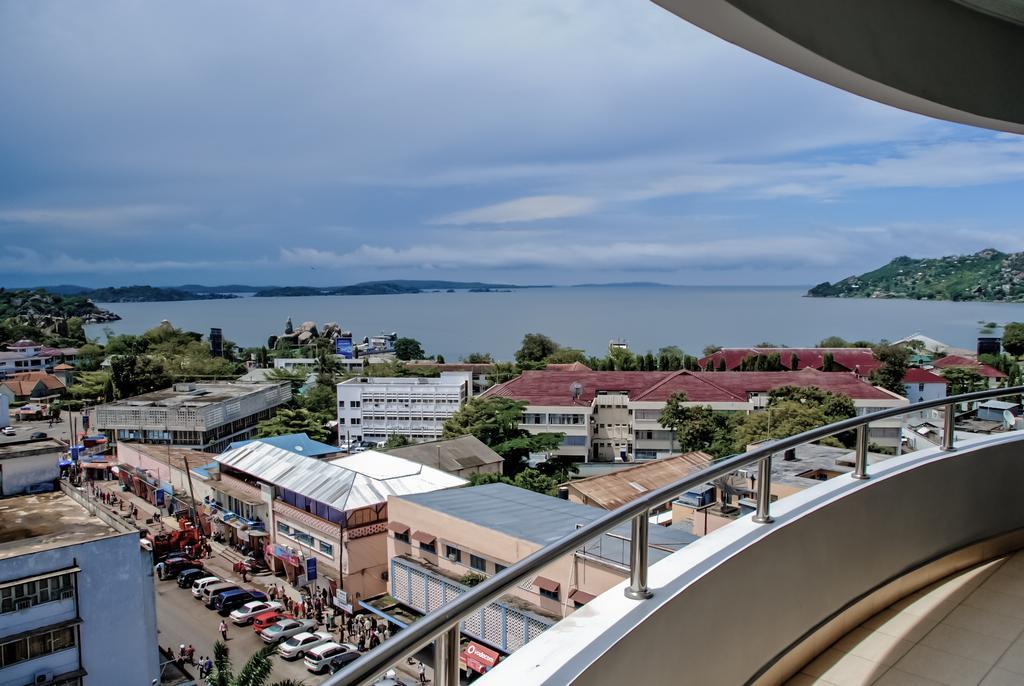 Gold Crest Hotel Mwanza Extérieur photo